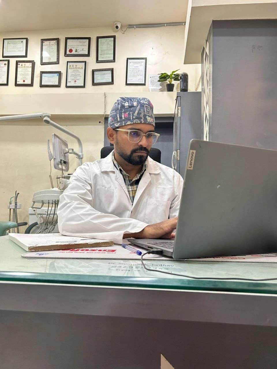 Dr Swapnil Jadhav dentist in Latur